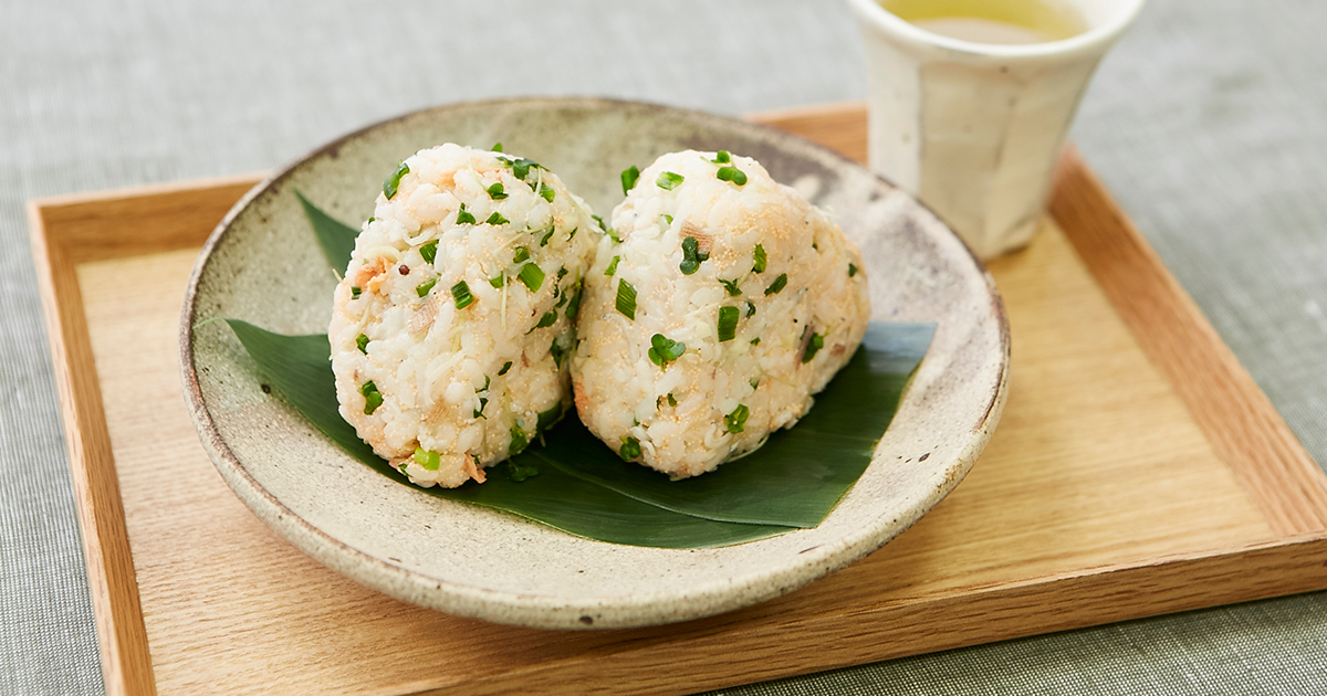 炒めしらすとたらこと薬味のおにぎり いい大人のための食育会議 村上農園